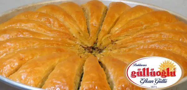 Pistachio Special Carrot Slice