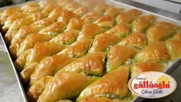 Özel Şöbiyet 2 kg Tepsi