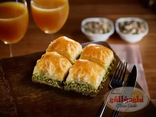Özel Kare Baklava