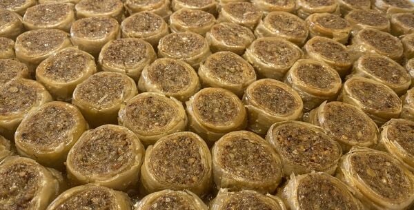 Cevizli Saray Sarması