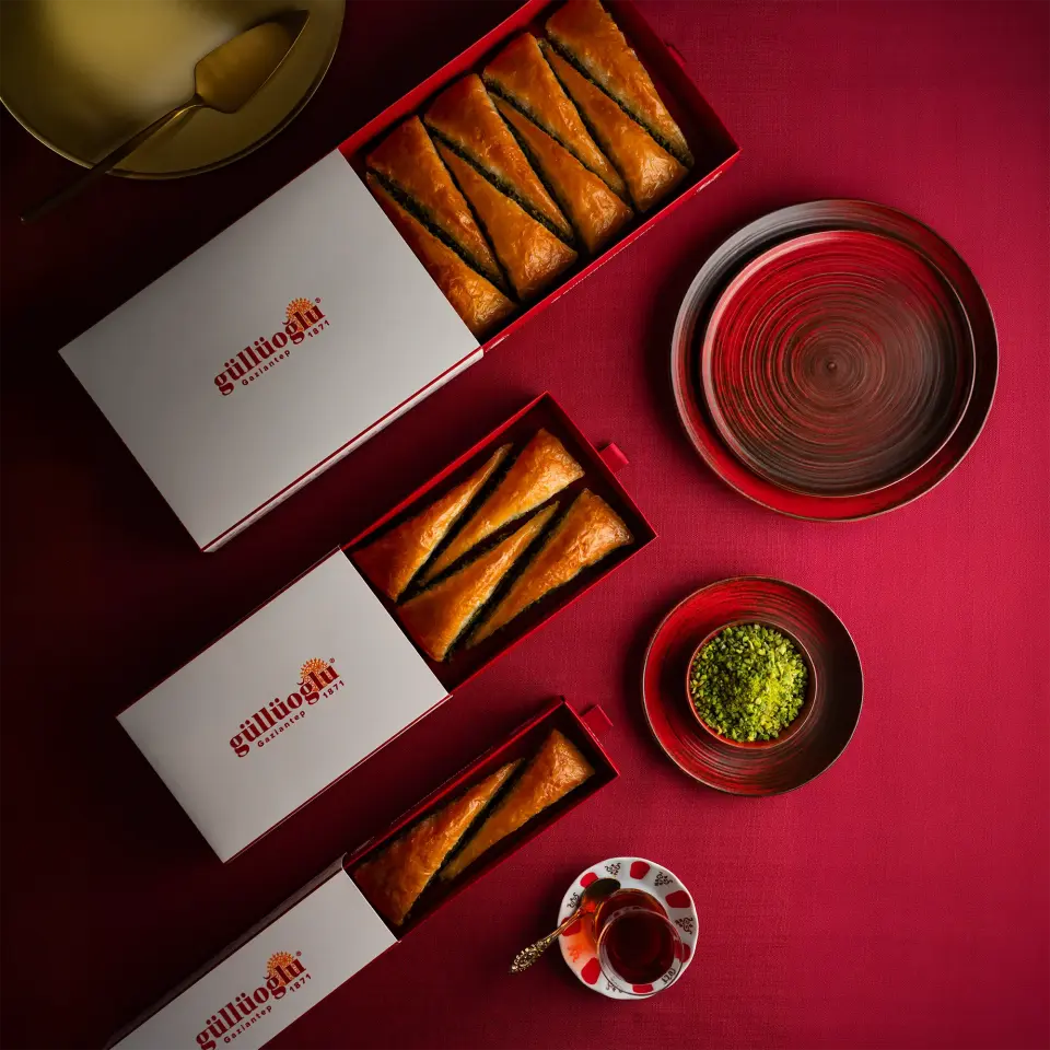 Havuç Dilimi Baklava Standart Kutu - Büyük Boy (1000 gr)