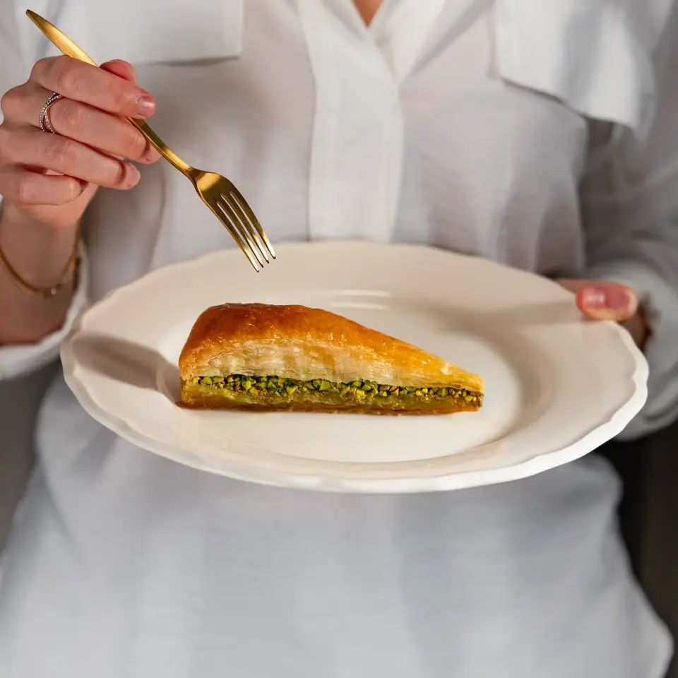 Havuç Dilimi Baklava Standart Kutu - Büyük Boy (1000 gr)