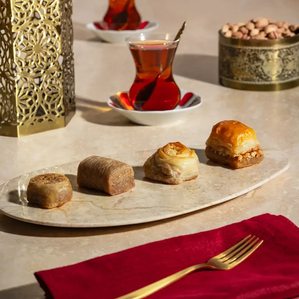 Cevizli Karışık Baklava Standart Kutu - Büyük Boy (1200 gr)