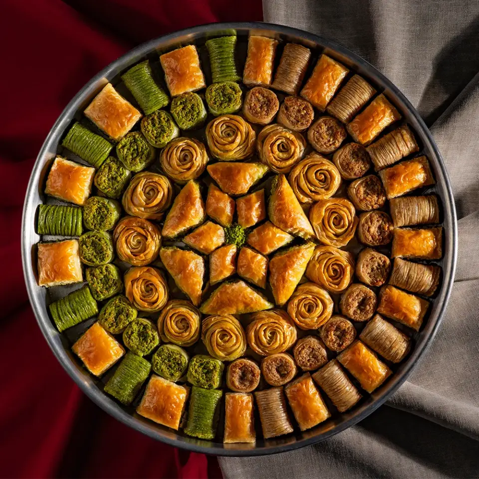 Fıstıklı Cevizli Karışık Baklava Tepsi