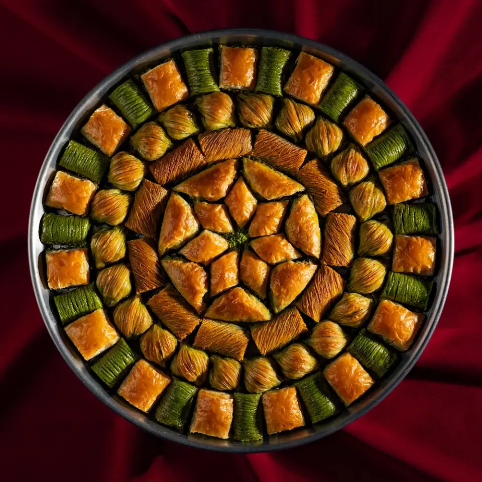 Fıstıklı-Cevizli Karışık Baklava Tepsi