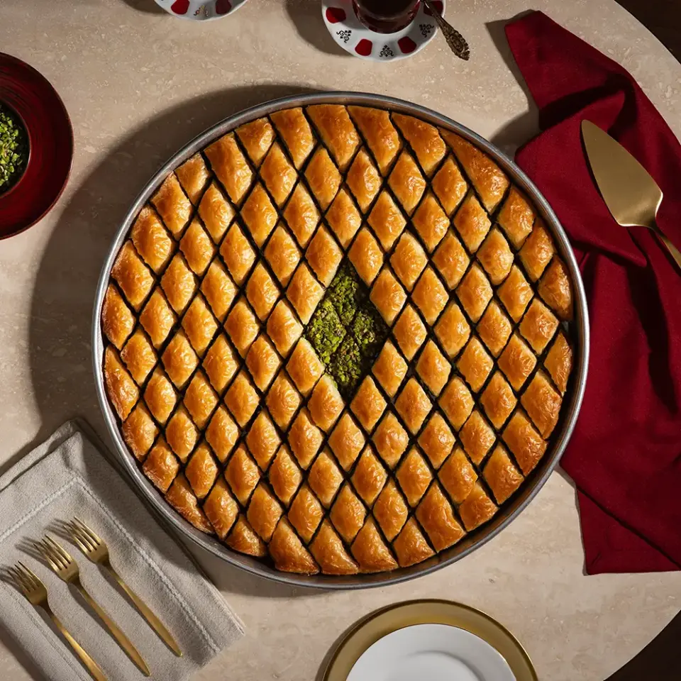 Fıstıklı Antep Baklavası Tepsi
